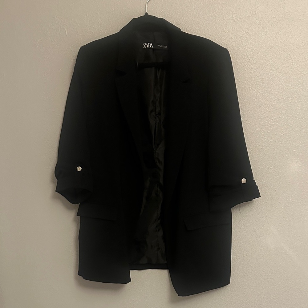 Zara Women's Elegant Black Blazer